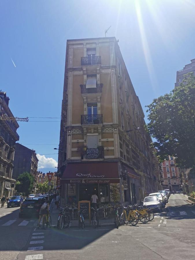 Bel Appartement Charme Ancien Dans Quartier Anime Grenoble Bagian luar foto